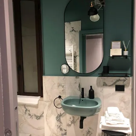 Materiaprima Camere-rooms بيت ضيافة مانتوفا